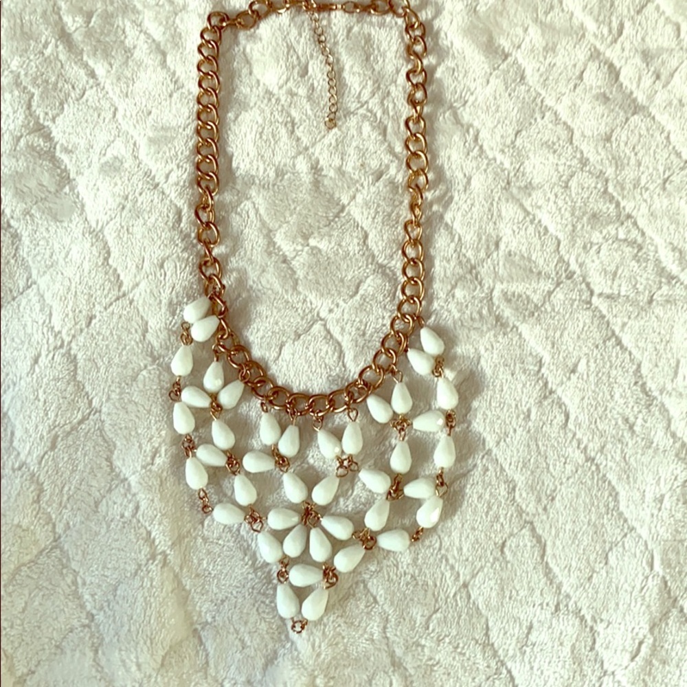 White/ rose necklace